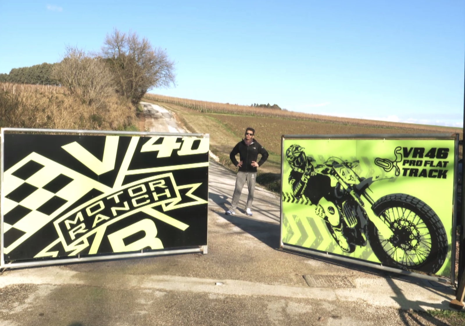 MotoGP: Waters, Dunlop, Elias riding Suzuki MotoGP bike - VIDEO